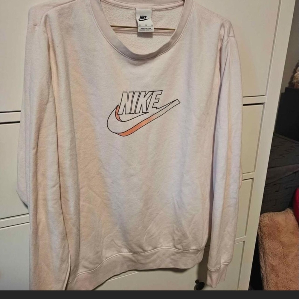 Nike Women's Cream Crew Neck Sweater